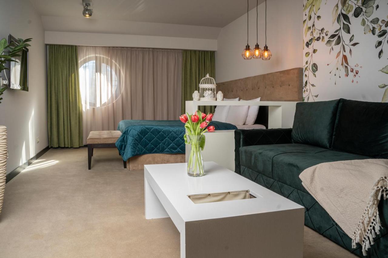 Akacija Luxury Suites ベオグラード エクステリア 写真